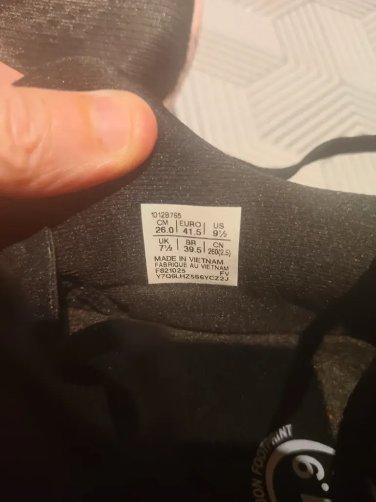 Tweedehands Asics Novablast 5 bike — afbeelding 7 van 8