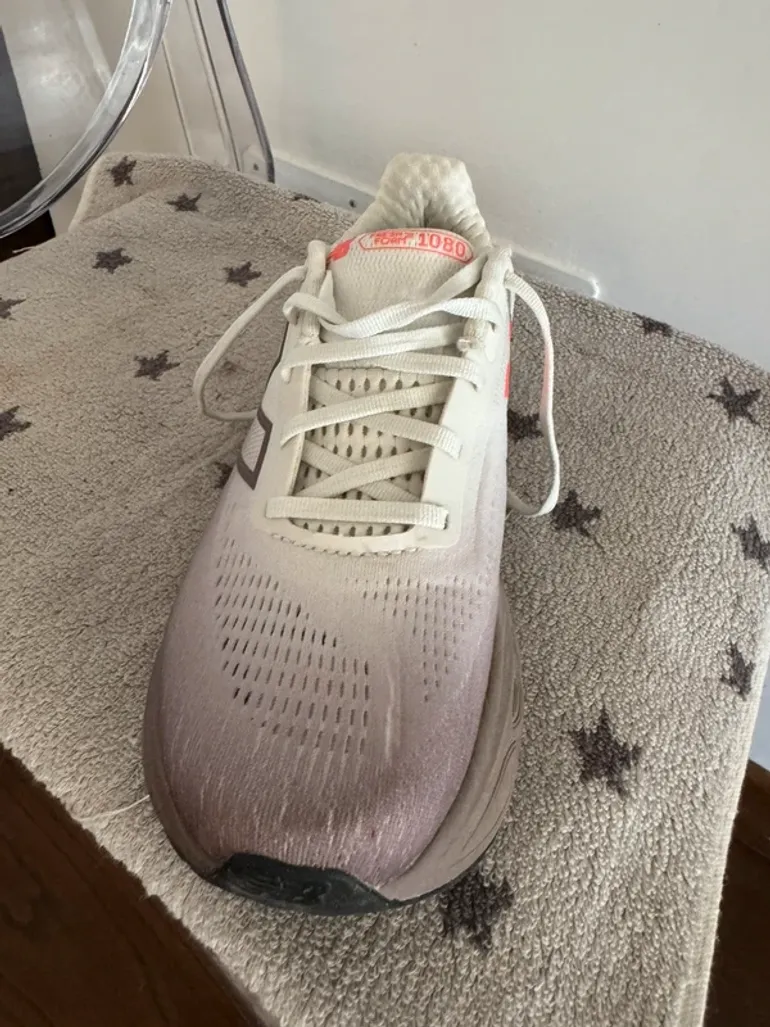 New Balance Fresh Foam 1080 bike usato — immagine 5 di 8