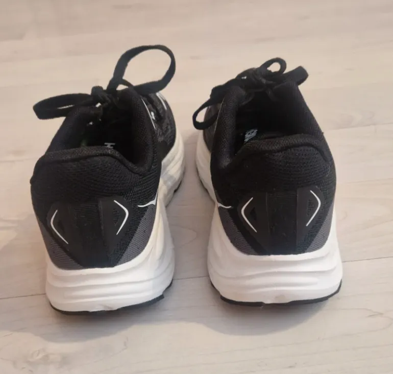 Used Hoka Clifton 10 bike — image 3 of 8