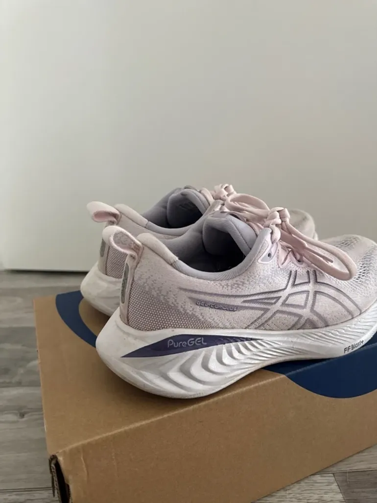 Used Asics Gel Cumulus bike — image 2 of 6