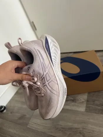 Used Asics Gel Cumulus bike — image 3 of 6