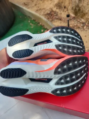 Použité New Balance FuelCell SuperComp Elite v5 bike — obrázek 5 z 8