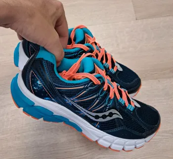 Used Saucony Jazz 18 bike — image 2 of 6