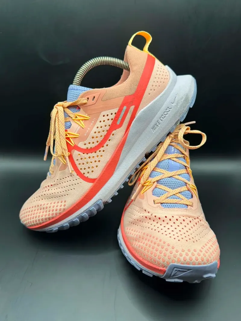 Used Pegasus Trail 4 Running Shoes