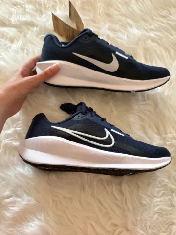 Used Nike Downshifter 13 Running Shoes