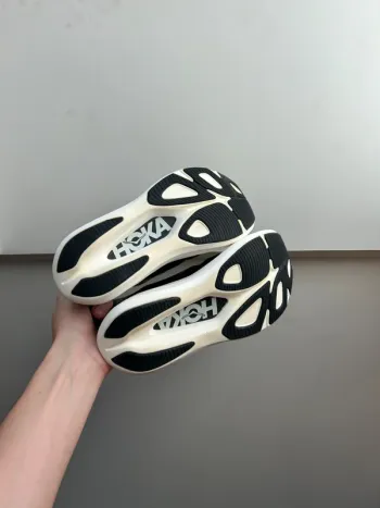 Used Hoka Rocket x2 bike — image 4 of 12