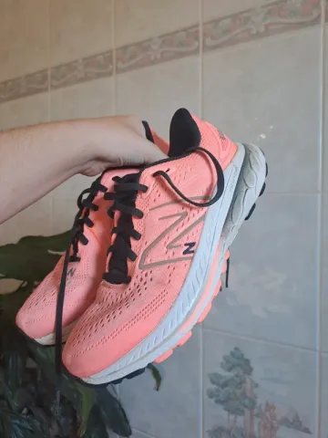 Used New Balance Fresh Foam X 860 v13 Running Shoes