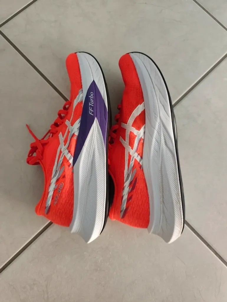 Used Asics Magic Speed 4 bike — image 3 of 6