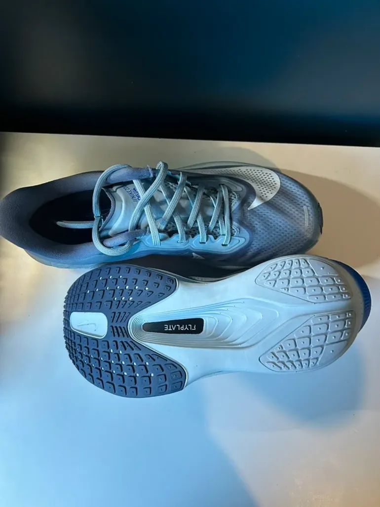 Used Nike Zoom Fly 6 bike — image 4 of 4