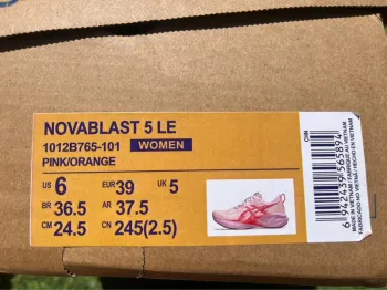 Used Asics Novablast 5 bike — image 3 of 4