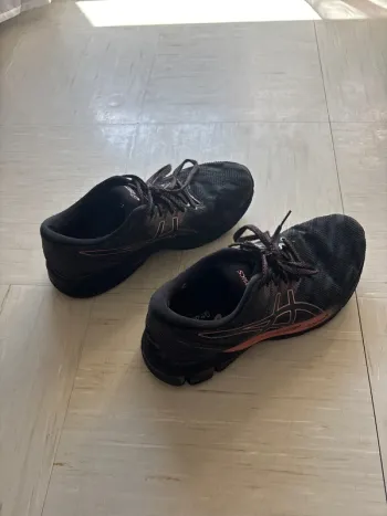 Used Asics Gel Jedeite bike — image 3 of 9
