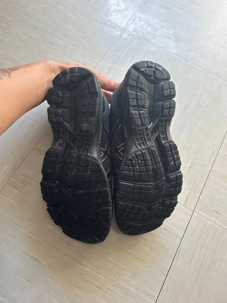 Used Asics Gel Jedeite bike — image 5 of 9