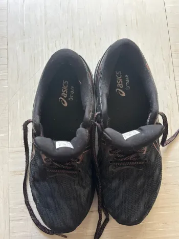 Used Asics Gel Jedeite bike — image 8 of 9