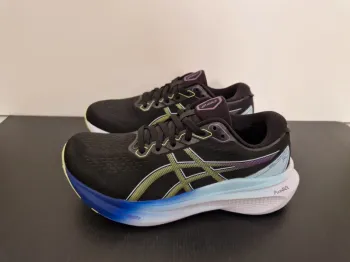 Used Asics Gel Kayano 30 bike — image 2 of 10