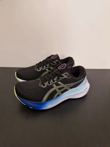 Used Asics Gel Kayano 30 bike — image 1 of 10