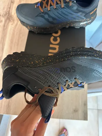 Używany Saucony Running & Trail Shoes bike — zdjęcie 3 z 5