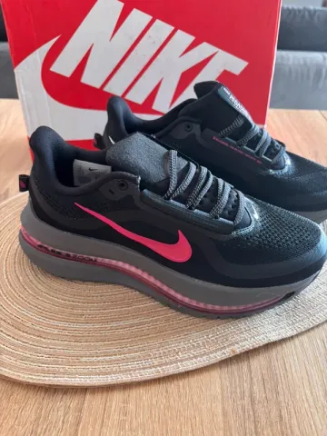 Used Pegasus Nike Premium Running Shoes