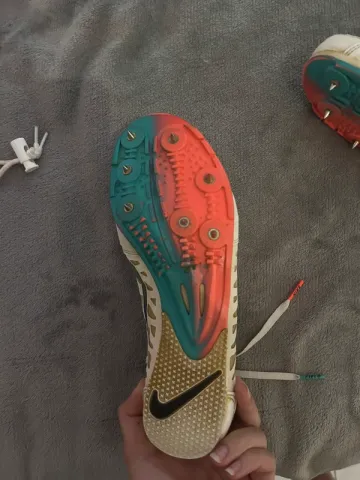 Nike Track Spikes bike usato — immagine 4 di 8