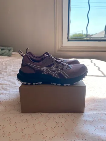 Used Asics Sneakers bike — image 1 of 6