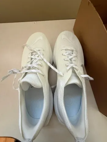 Used Nike Zoomx Invincible Run 3 bike — image 3 of 7