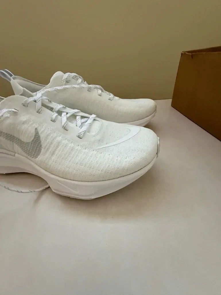 Used Nike Zoomx Invincible Run 3 bike — image 4 of 7