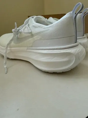 Used Nike Zoomx Invincible Run 3 bike — image 2 of 7