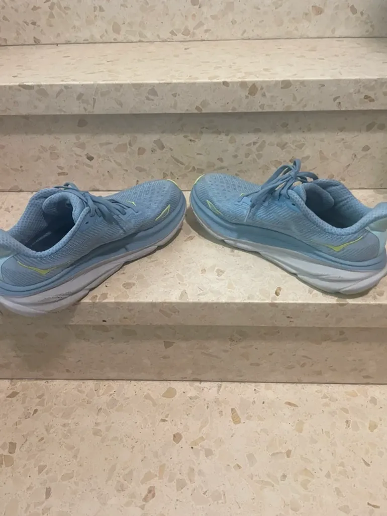 Used Hoka Laufschuhe bike — image 3 of 4