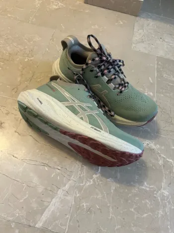 Gebrauchtes Asics Gel-Nimbus 26 TR bike — Bild 2 von 8