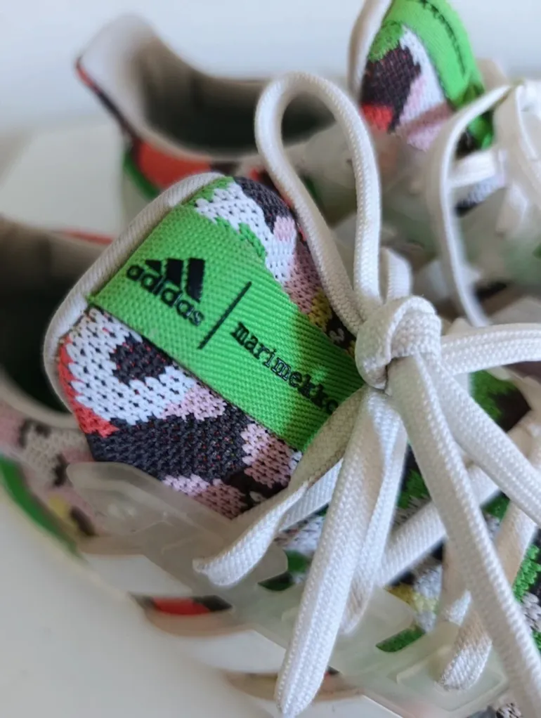 Tweedehands Adidas Ultraboost bike — afbeelding 2 van 5
