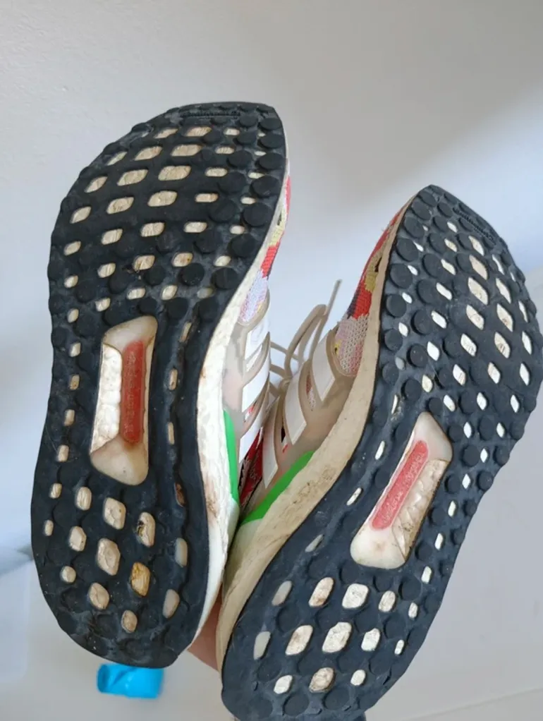 Tweedehands Adidas Ultraboost bike — afbeelding 5 van 5