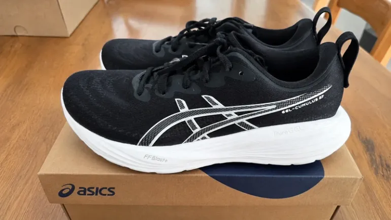 Used Asics Gel-Cumulus 27 bike — image 1 of 4