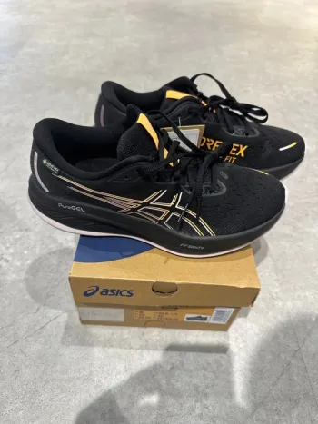 Brugt Asics Gel Cumulus Gore-Tex bike — billede 1 af 5