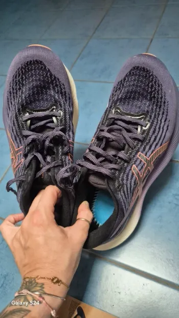 Used Asics Gel-Kayano bike — image 3 of 7