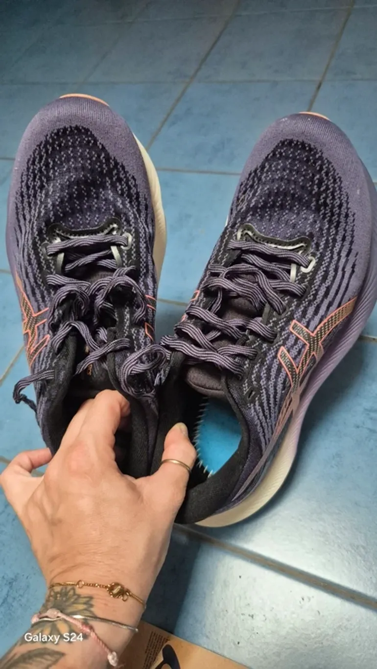 Used Asics Gel-Kayano bike — image 3 of 7