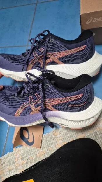 Used Asics Gel-Kayano bike — image 4 of 7