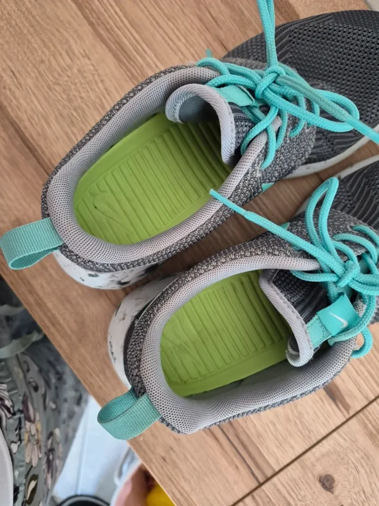 Used Nike Roshe Run bike — image 5 of 7