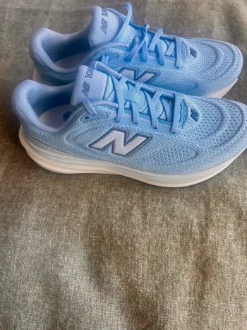 New Balance 1080 Infinion bike usato — immagine 2 di 5