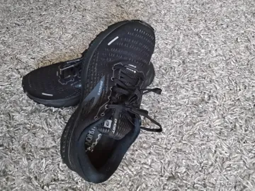 Used Brooks Sneaker Running Shoes