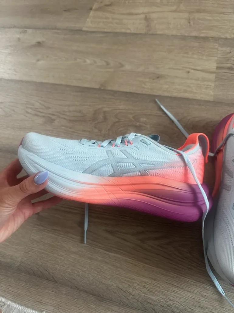 Gebrauchtes Asics Gel-Nimbus 28 Sunny Sizzle bike — Bild 3 von 6