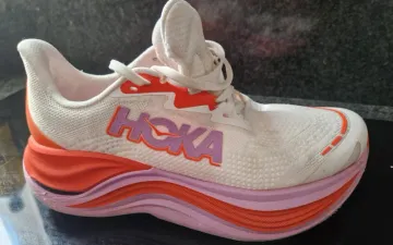 Used Hoka Skyward x bike — image 1 of 3