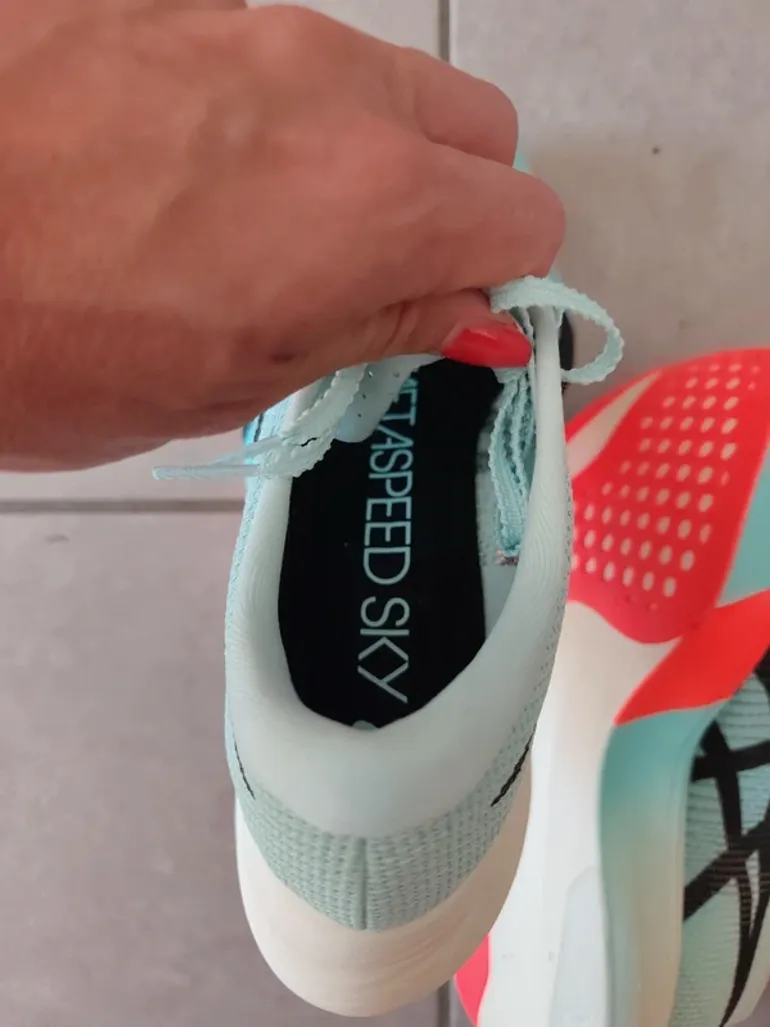 Asics metaspeed sky Paris bike d'occasion — image 5 sur 5
