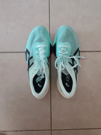 Asics metaspeed sky Paris bike d'occasion — image 1 sur 5