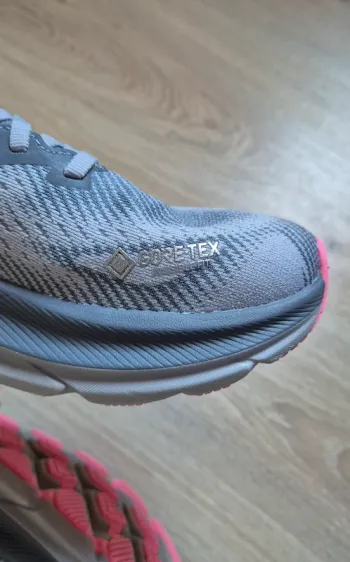 Použité Hoka Clifton 9 Goretex bike — obrázek 7 z 14