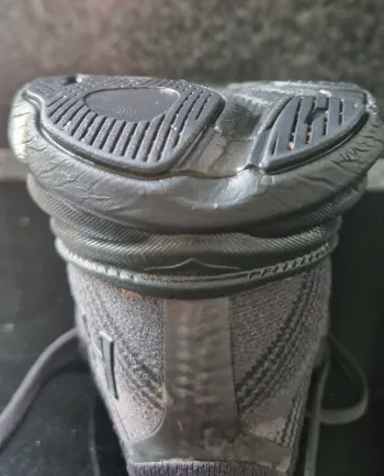 Used Hoka Clifton 9 bike — image 3 of 4