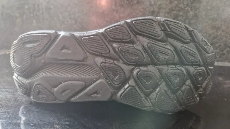 Used Hoka Clifton 9 bike — image 2 of 4