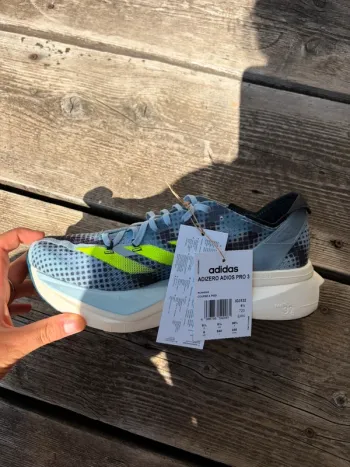 Used Adidas Adios Pro 4 bike — image 2 of 5