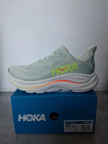 Used Hoka Clifton 10 Running Shoes