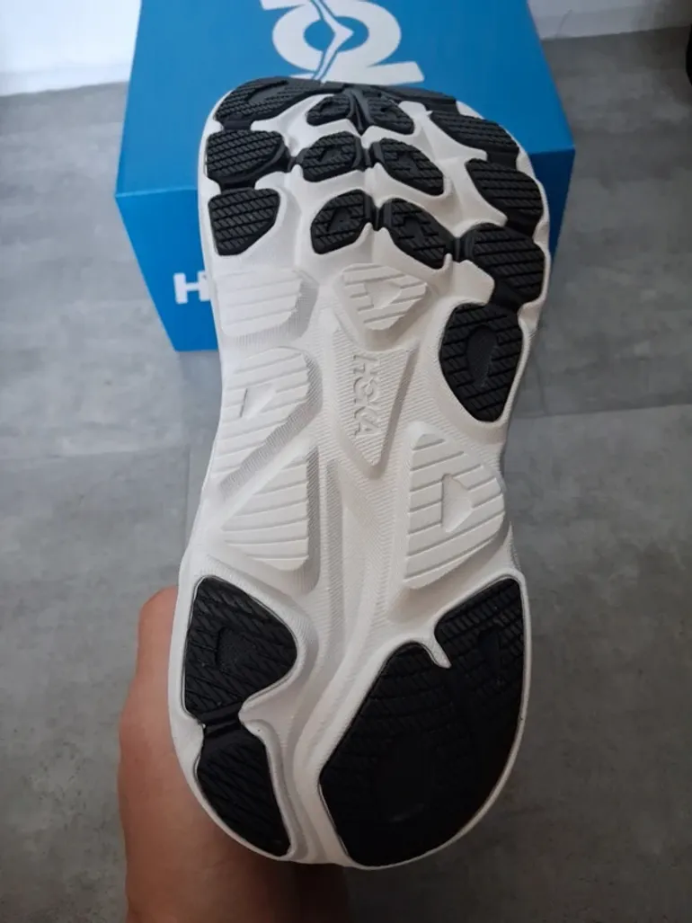 Used Hoka Clifton 10 bike — image 4 of 5