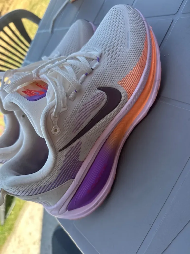 Used Nike Vomero 18 bike — image 2 of 5