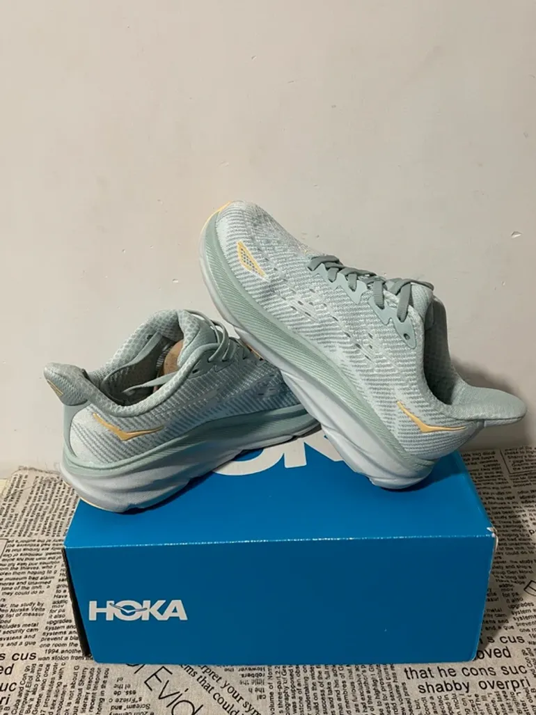 Hoka Clifton 9 bike usato — immagine 12 di 13